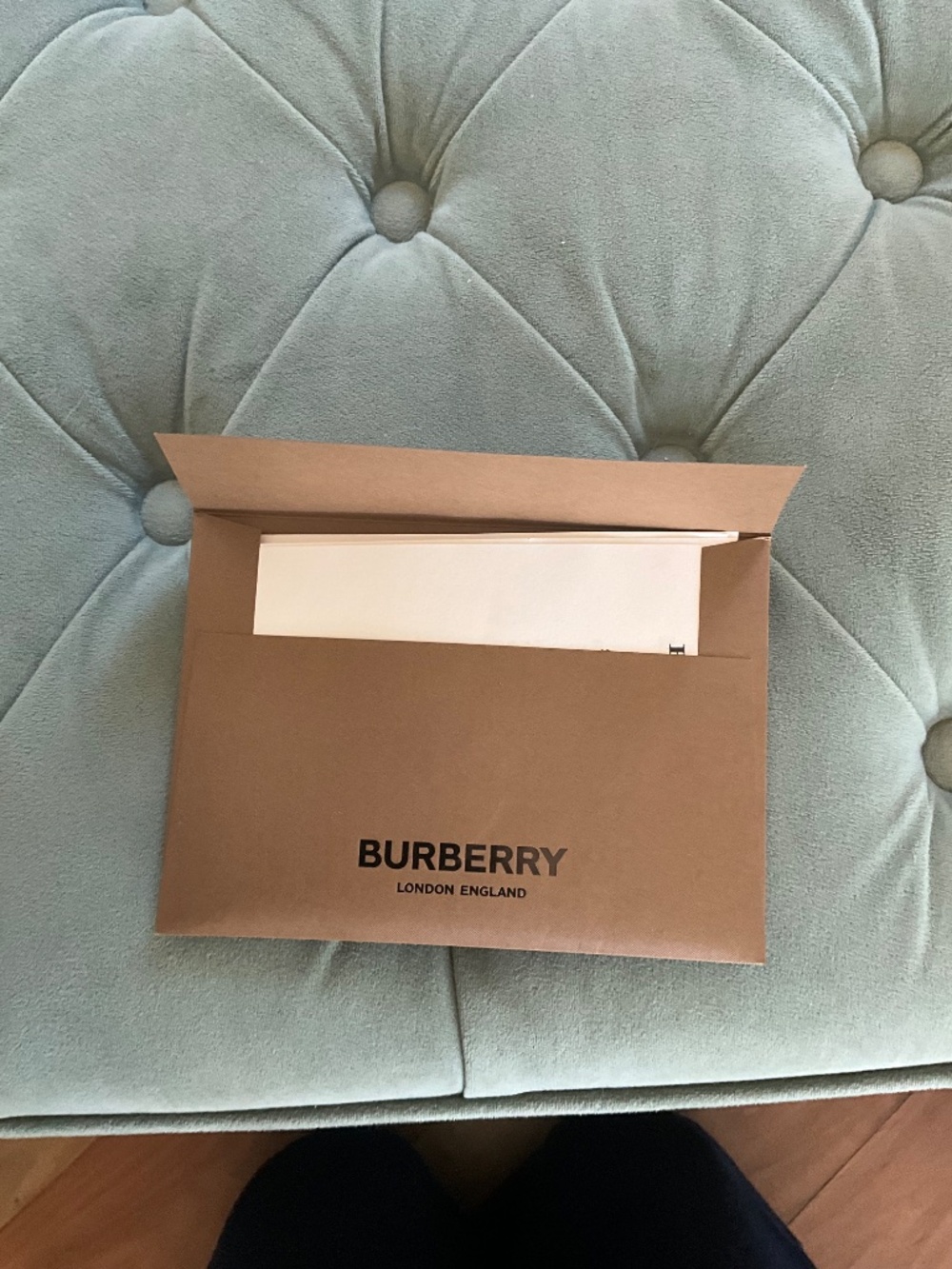 Burberry Scarf - Picture 8 of 8